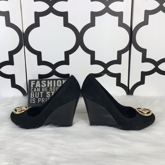 BCBGenertion Black Wedges - Picture 4 of 8